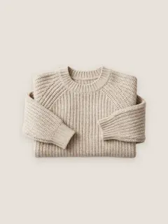 Cremefarbener Grobstrickpullover
